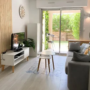 joli-appartement-spapiscinetennisplage.fr-provencehotel.com/